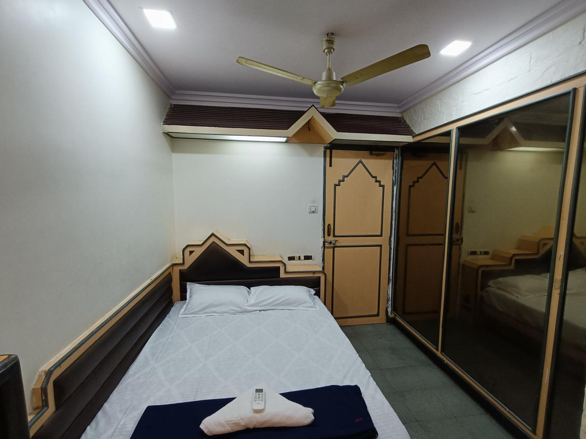 Hotel Platinum Residency Colaba - Mumbai, Mumbai